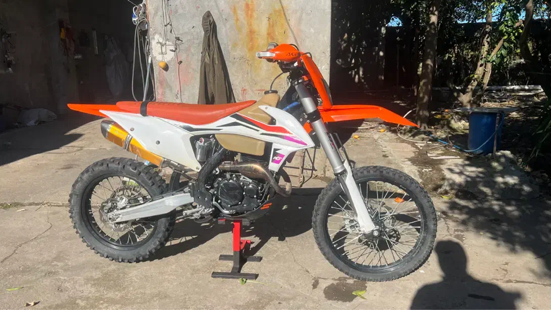 کراس برمودا (yb250)|موتورسیکلت|رودسر, |دیوار