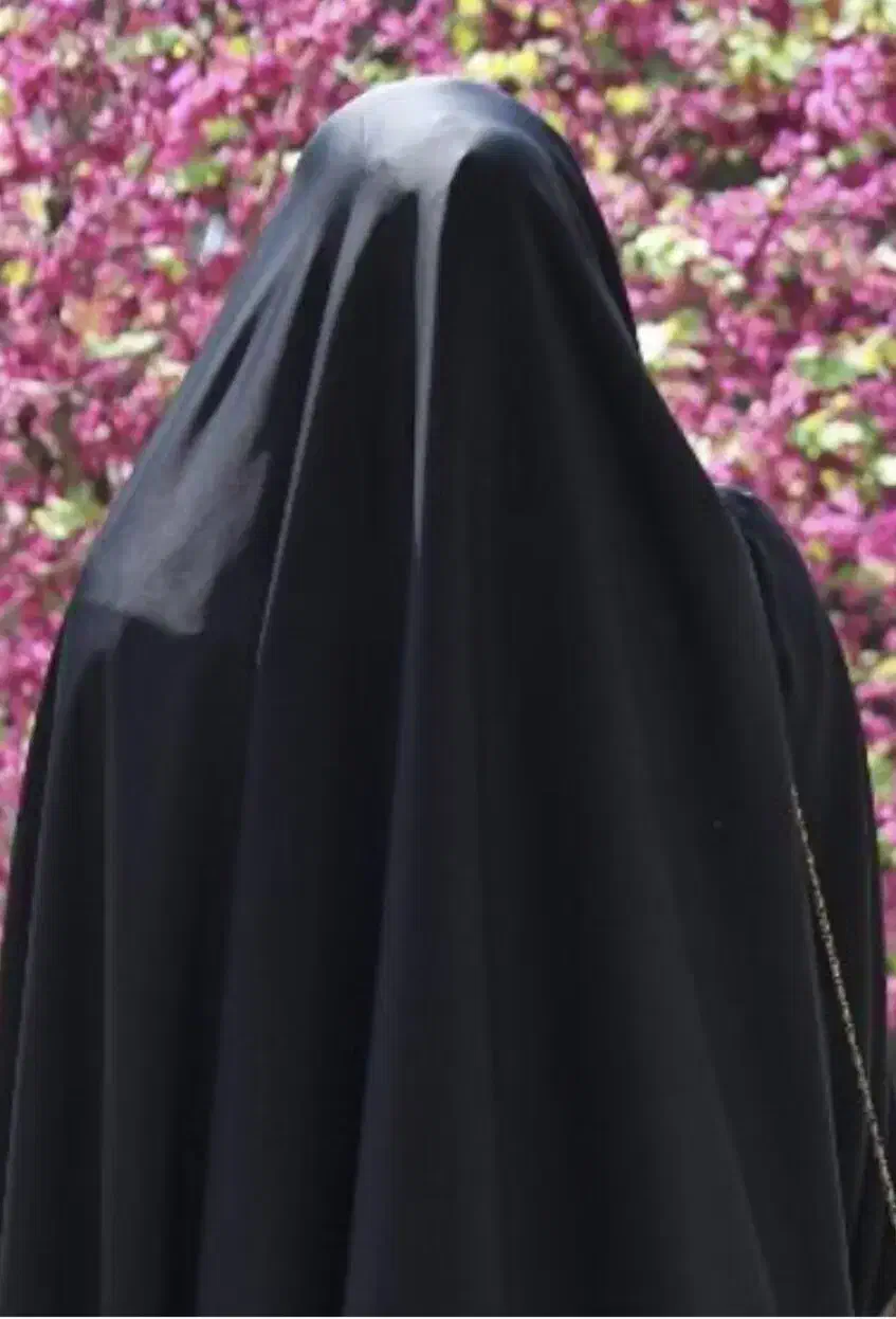 چادر مشکی|لباس|فومن, |دیوار