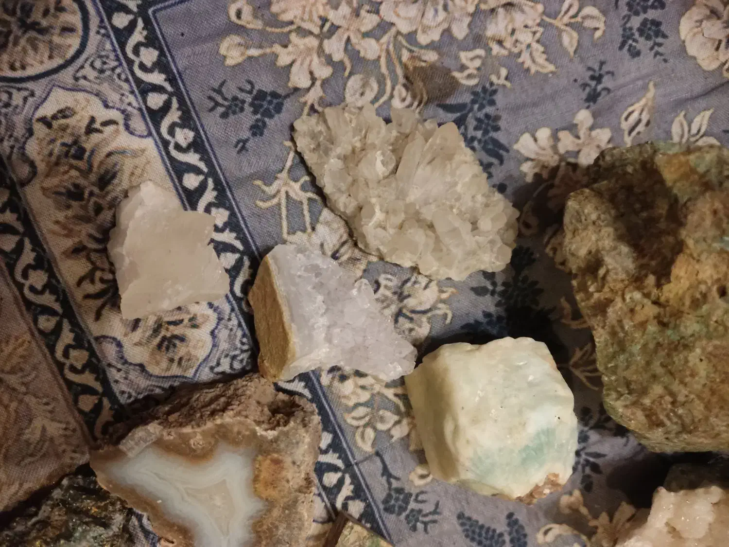 سنگ فیروزه|جواهرات|رشت, جانبازان|دیوار