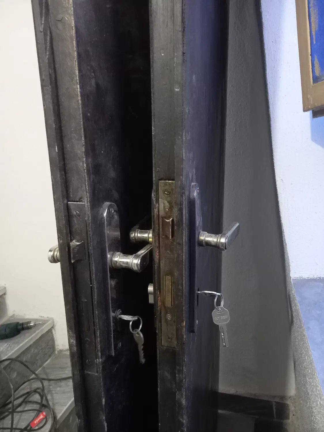 درب اتاق خواب ،آیفون|مصالح و تجهیزات ساختمان|آبدانان, |دیوار