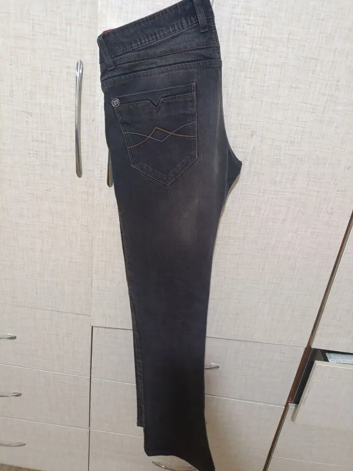 شلوار لی خارجی|لباس|لاهیجان, شیشه گران|دیوار