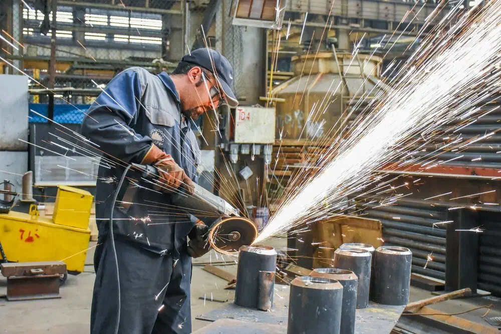 کارگر فنی نیازمندیم|استخدام صنعتی، فنی، مهندسی|بهار, |دیوار