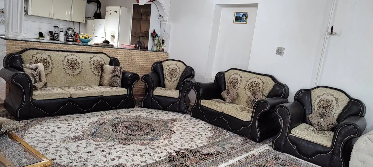 مبل|مبلمان خانگی و میز عسلی|قروه, |دیوار