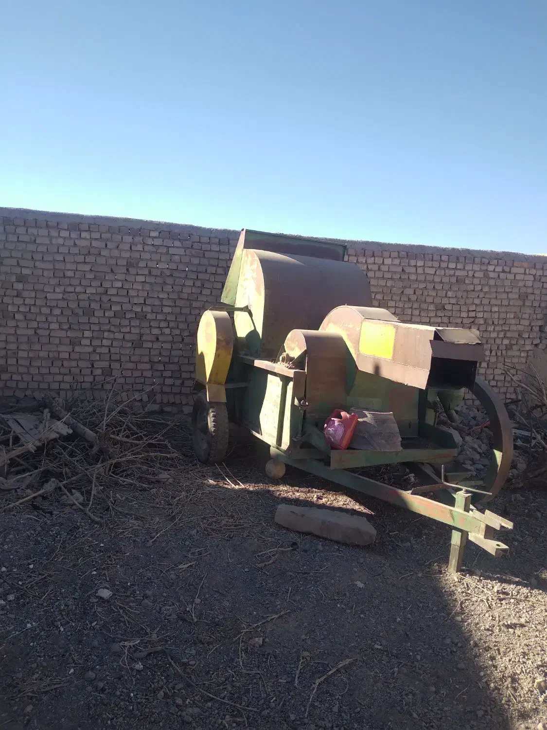 خرمن کوب نصیری|ماشین‌آلات صنعتی|طاغنکوه, |دیوار