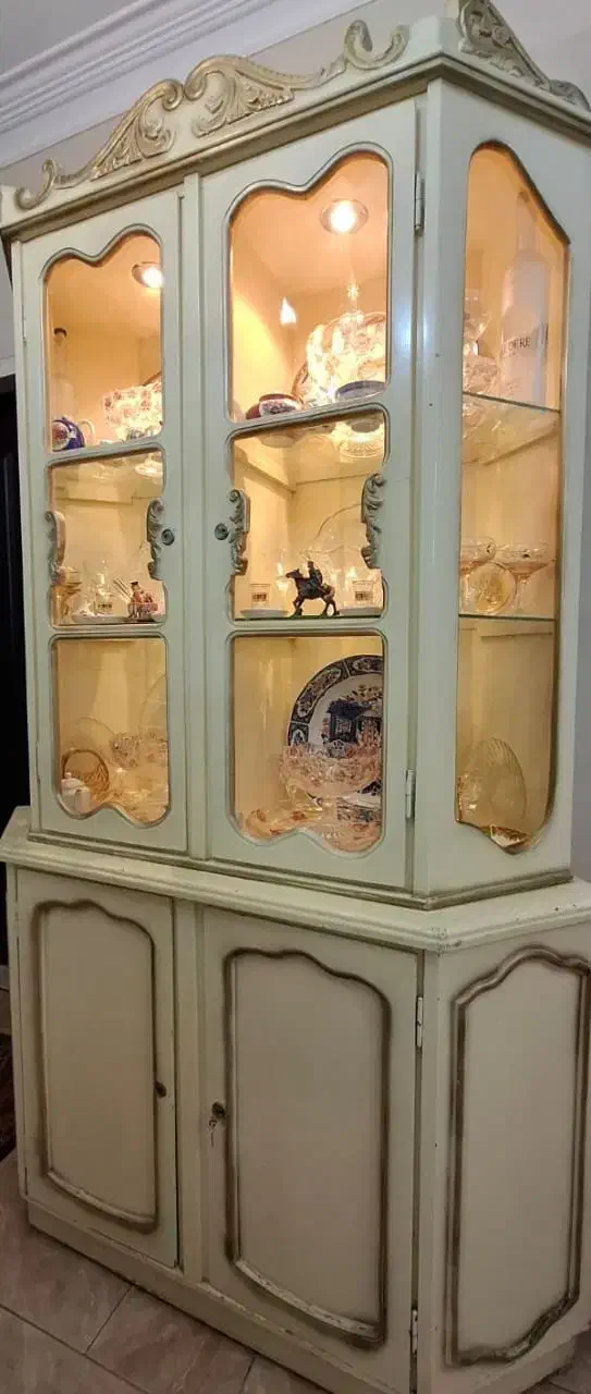 فروش ویترین|بوفه، ویترین، کنسول|صدرا-فارس, فاز ۱|دیوار