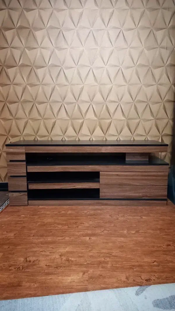 میز تلوزیون کاملا سالم و در حد نو|میز تلویزیون|فولادشهر, A2|دیوار
