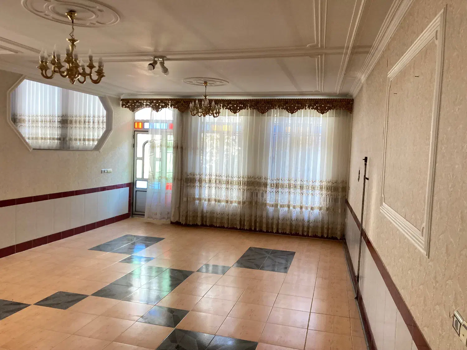 منزل مسکونی ویلایی حیاط دار|اجارهٔ خانه و ویلا|میاندوآب, |دیوار