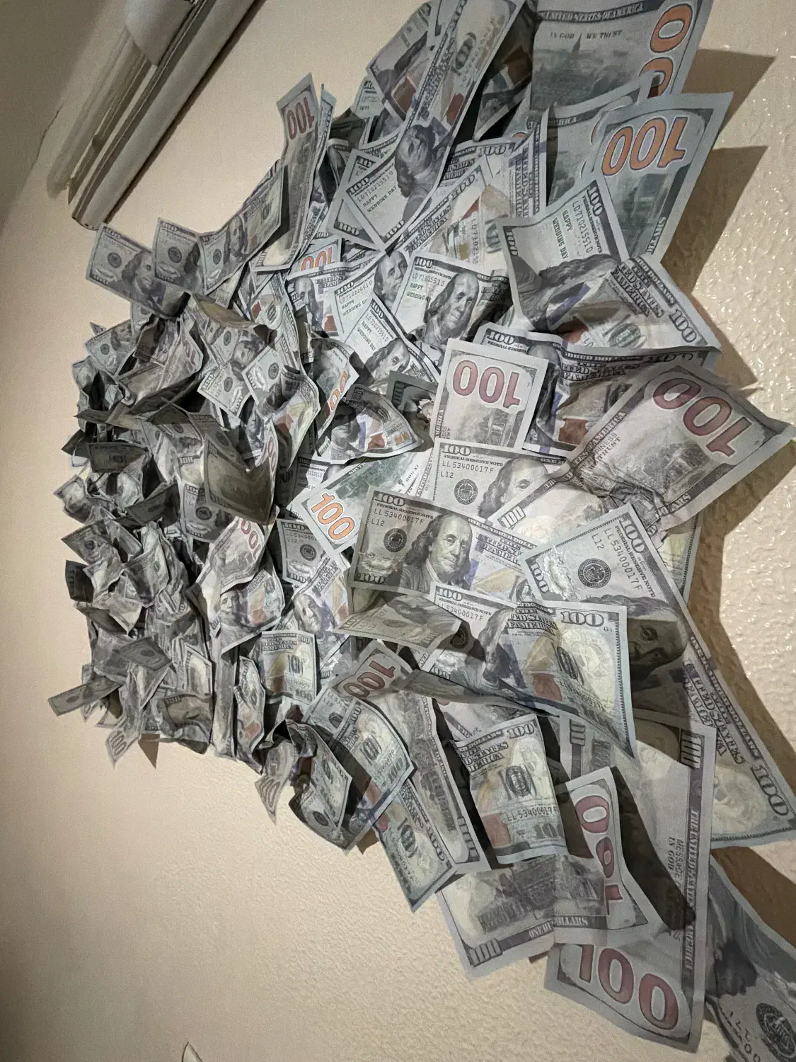 تابلو دلار|تابلو، نقاشی، عکس|شاهین‌شهر, سعدی شمالی|دیوار