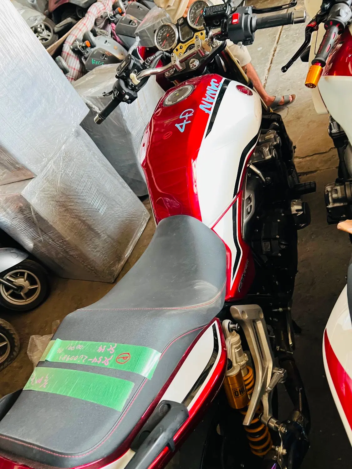 Cb 1300sp 2016|موتورسیکلت|اصفهان, باغ نگاره|دیوار