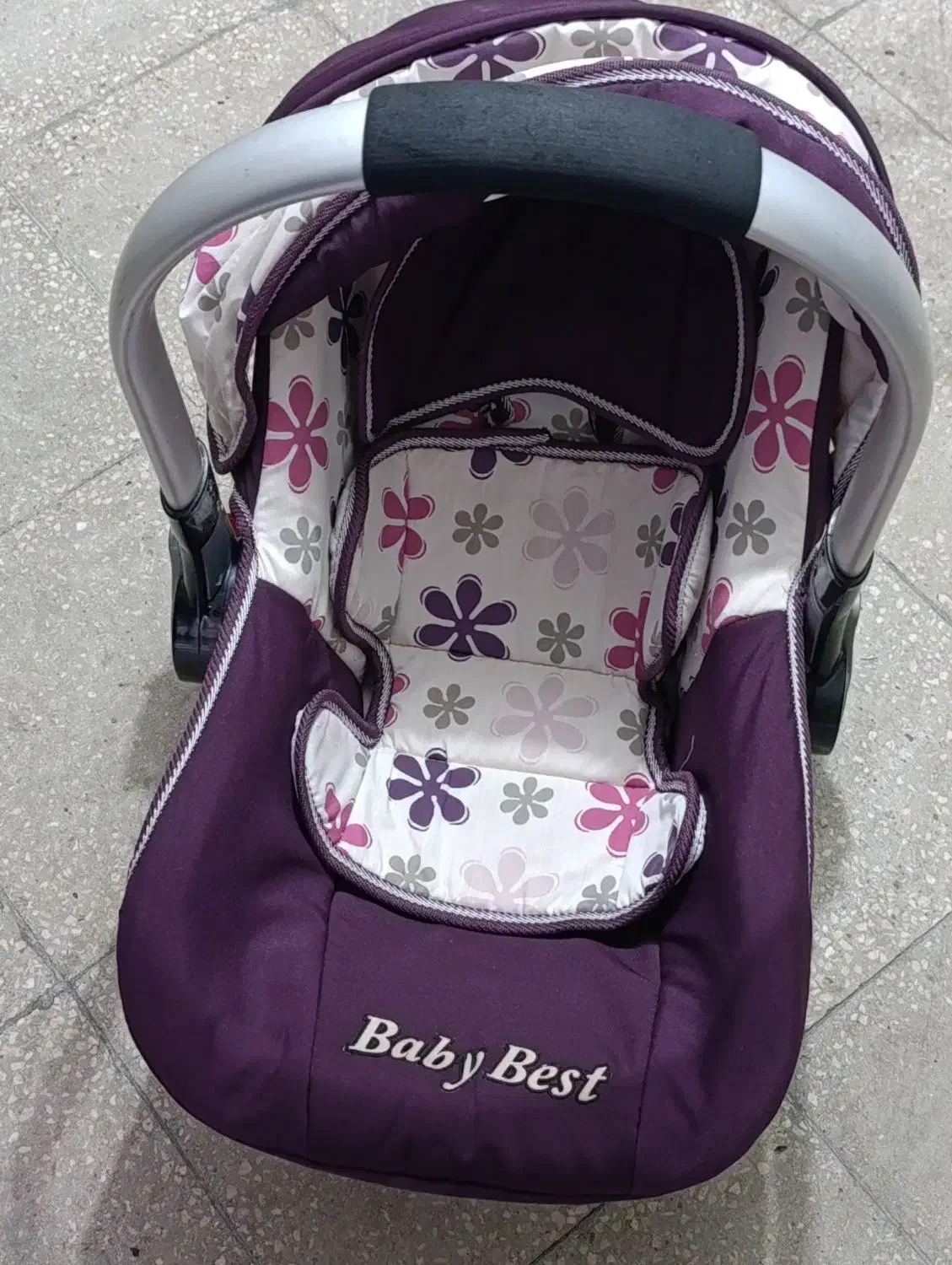 کریر|کالسکه و لوازم جانبی|قم, شهر قائم|دیوار