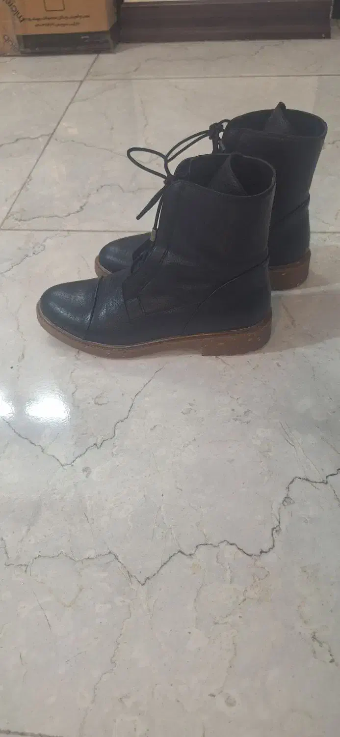 چکمه بوت|کیف، کفش، کمربند|اصفهان, رسالت|دیوار