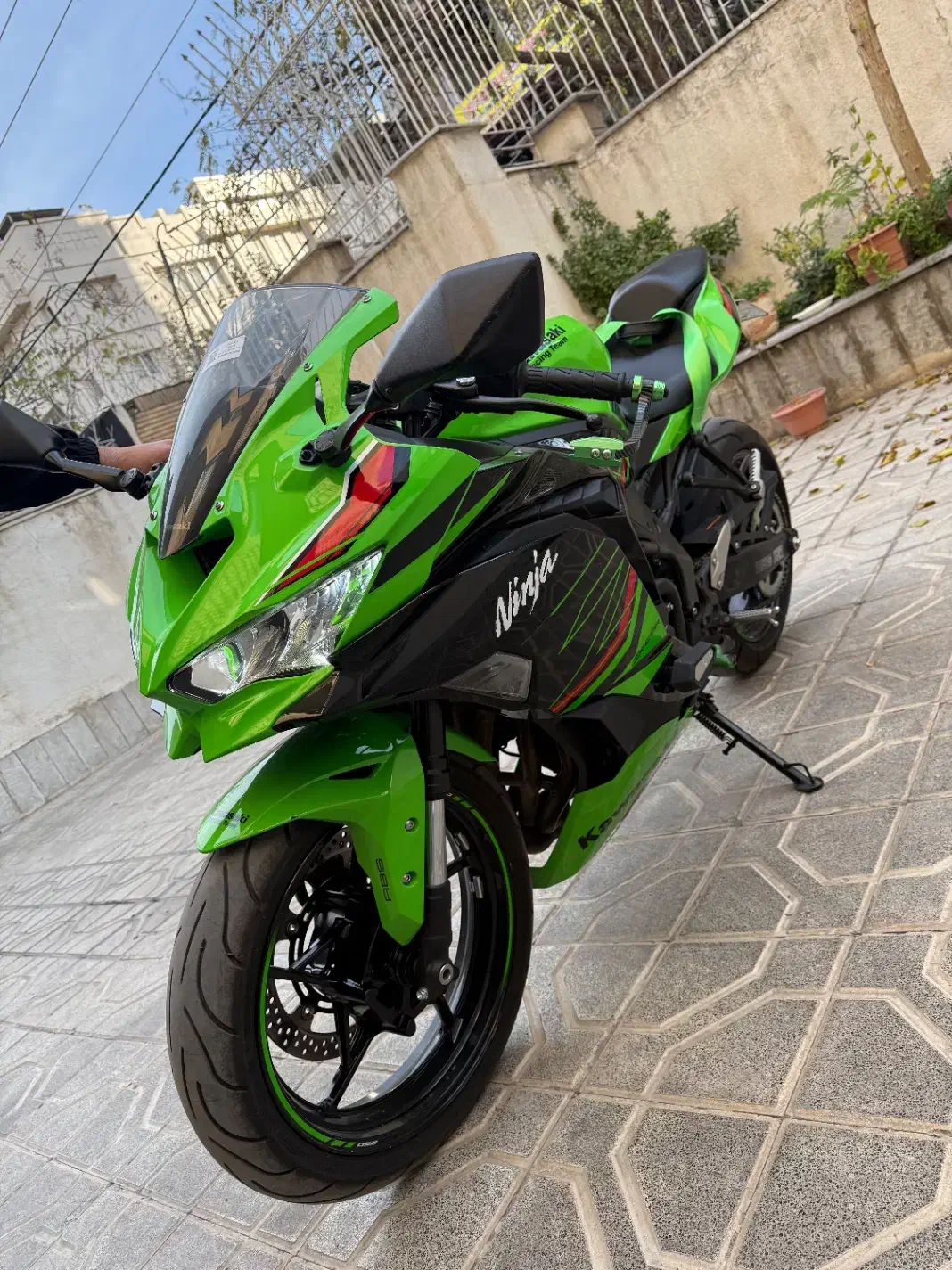 کاوازاکی چهارسیلندر۱۴۰۳|موتورسیکلت|تهران, پرواز|دیوار