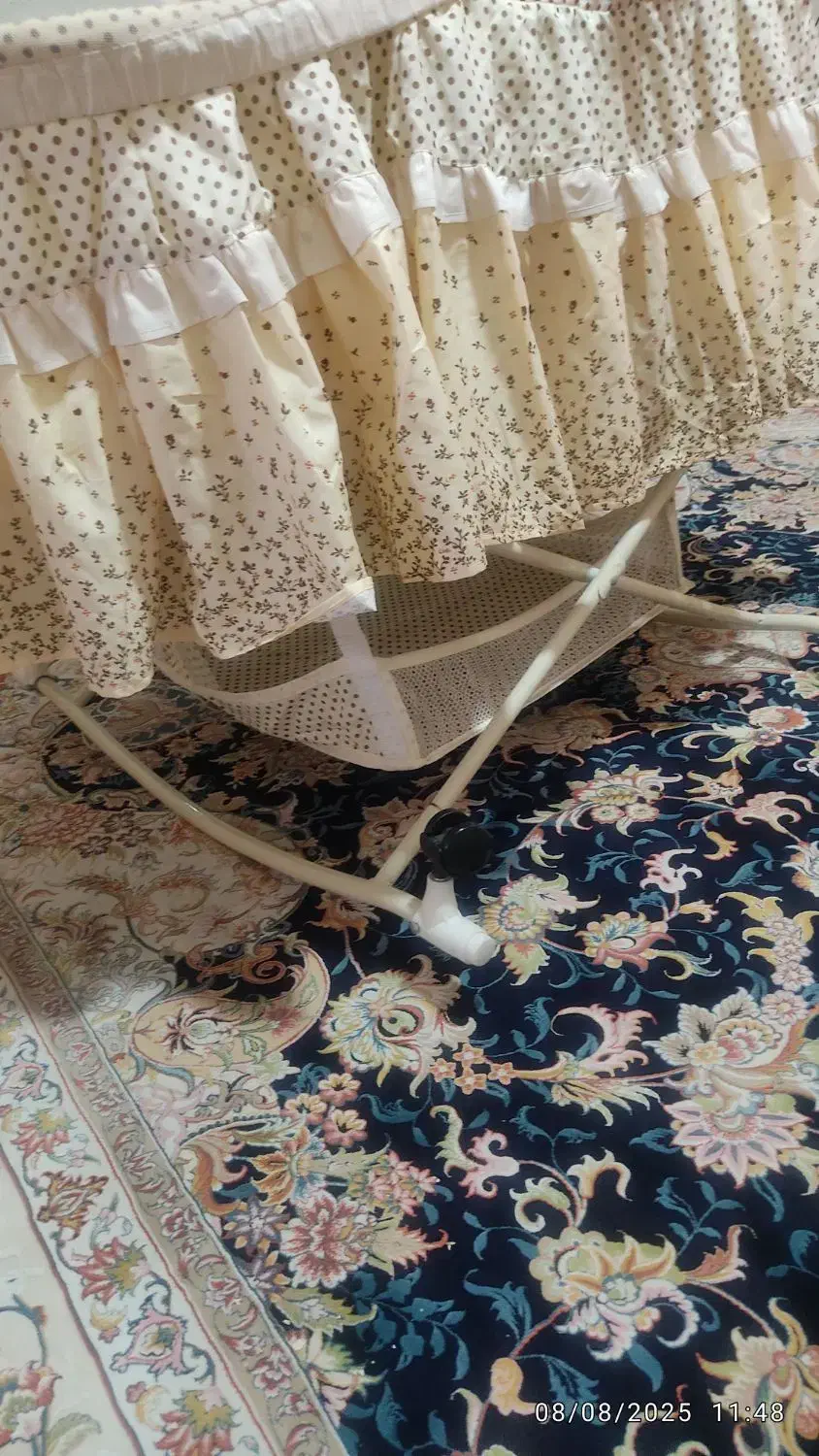 گهواره ثابت و ننو شو چرخ دار|اسباب و اثاث بچه|تهران, مقدم|دیوار