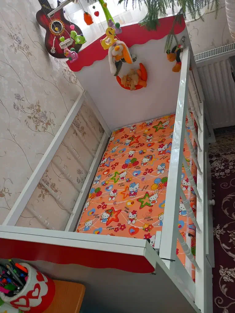 تختخواب کودک|تخت و صندلی بچه|بروجرد, |دیوار