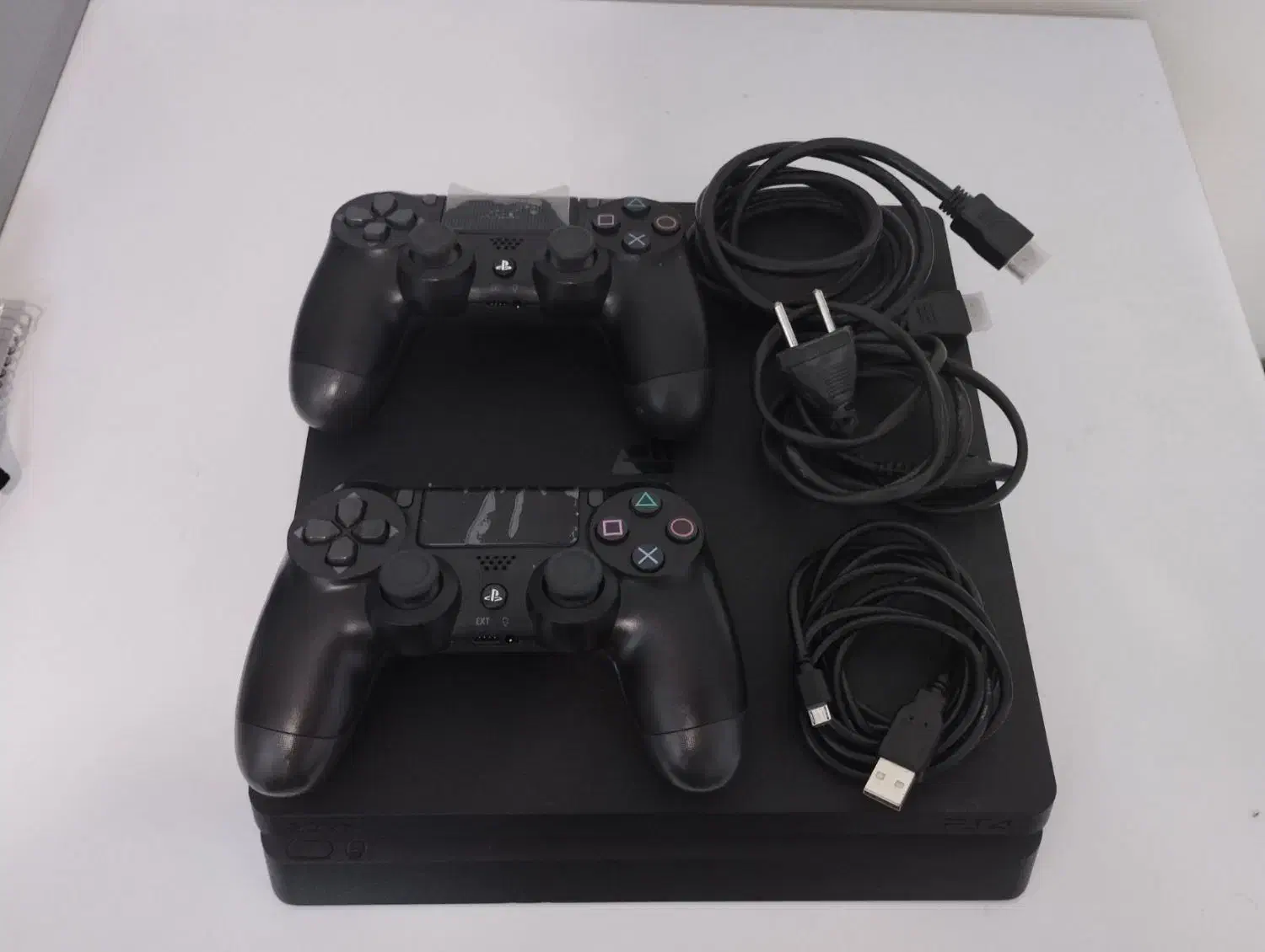 ps4 slim دو دسته|کنسول، بازی ویدئویی و آنلاین|تهران, والفجر (افسریه)|دیوار