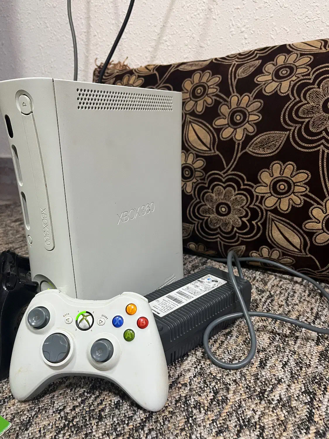 ایکس باکس ۳۶۰ همراه با دو دسته و بازی ، خورموج|کنسول، بازی ویدئویی و آنلاین|خورموج, |دیوار