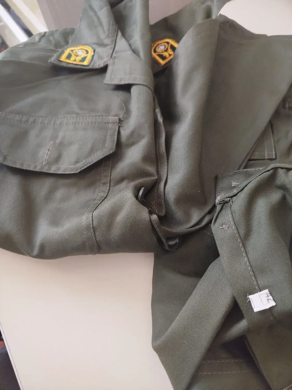 لباس سربازی انتظامی سایز ۴۲|لباس|تهران, قلهک|دیوار