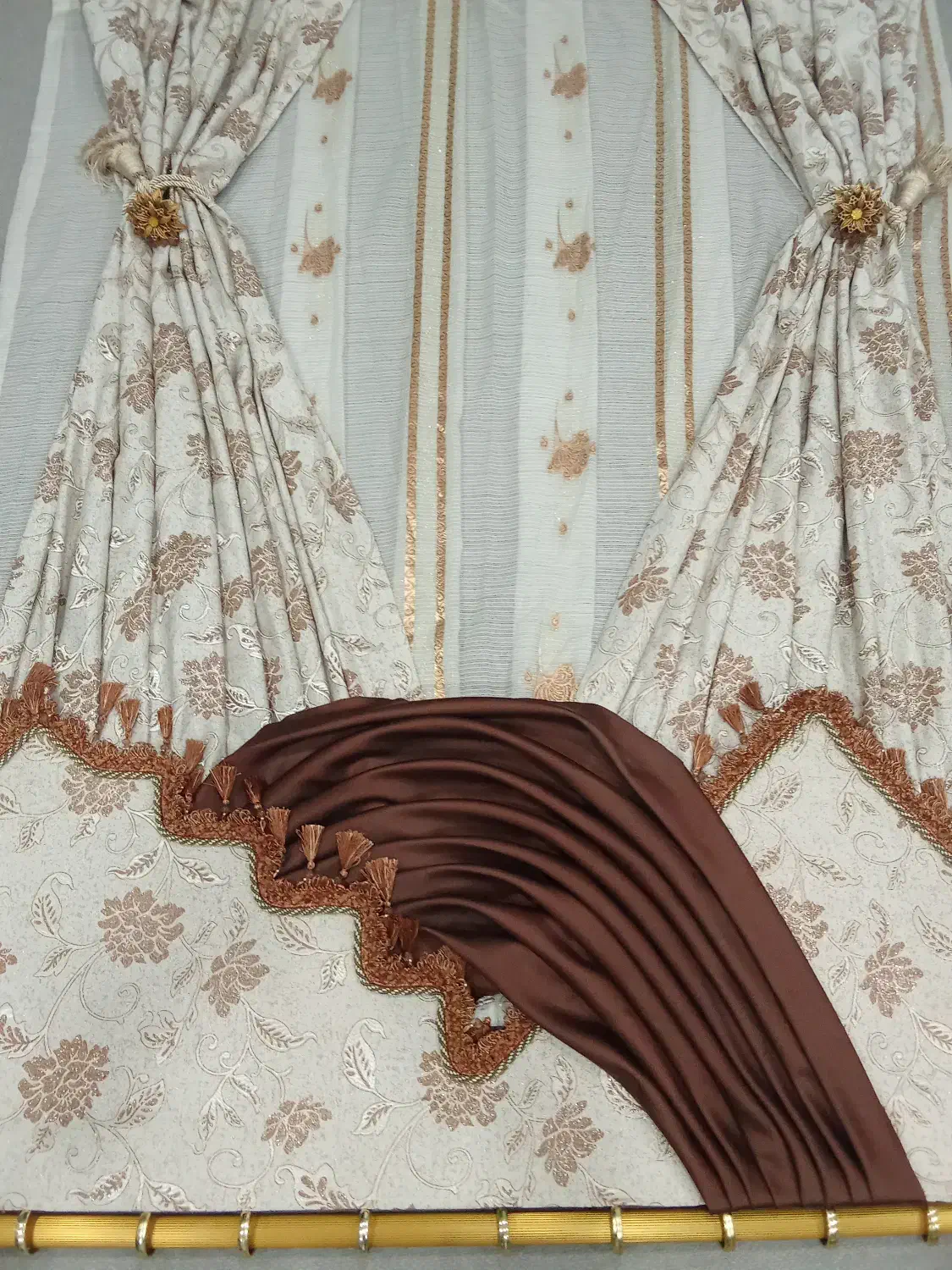 فروش یک جفت پرده سالم وزیبا،دونه ای۲/۱۰۰|پرده، رانر، رومیزی|لار, |دیوار