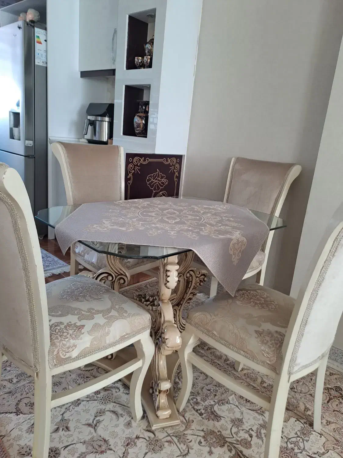 میز غذا خوری|میز و صندلی غذاخوری|اردبیل, |دیوار