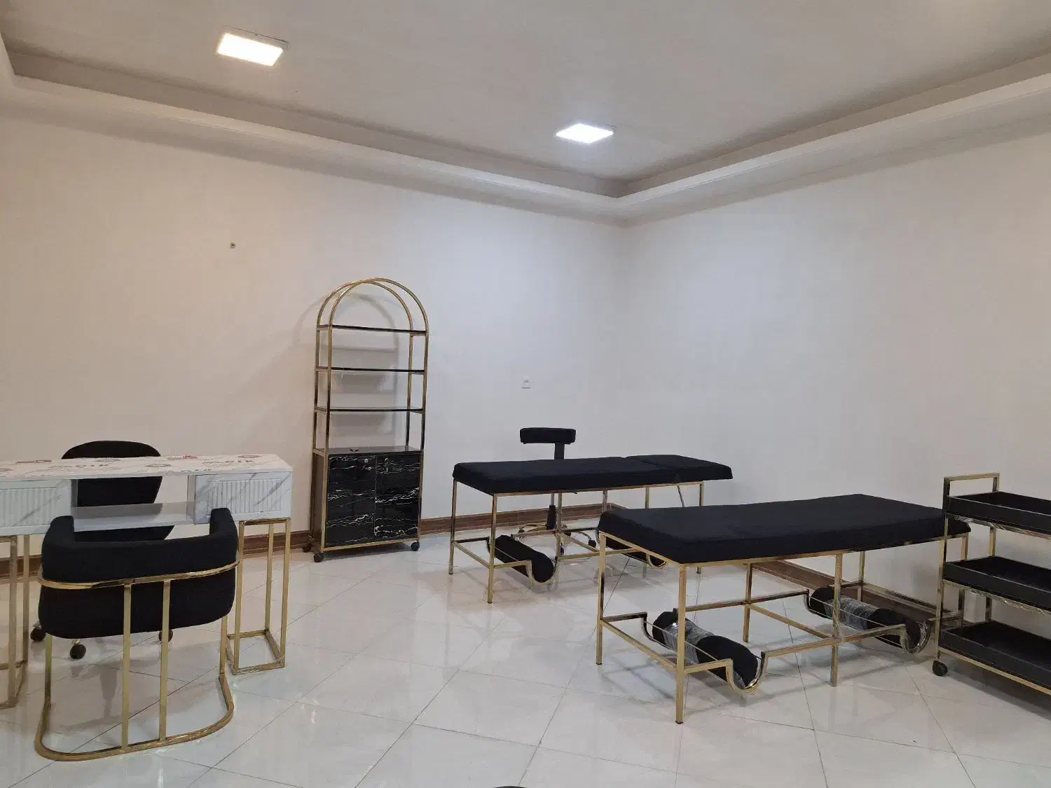 سالن زیبایی|استخدام درمانی، زیبایی، بهداشتی|الشتر, |دیوار