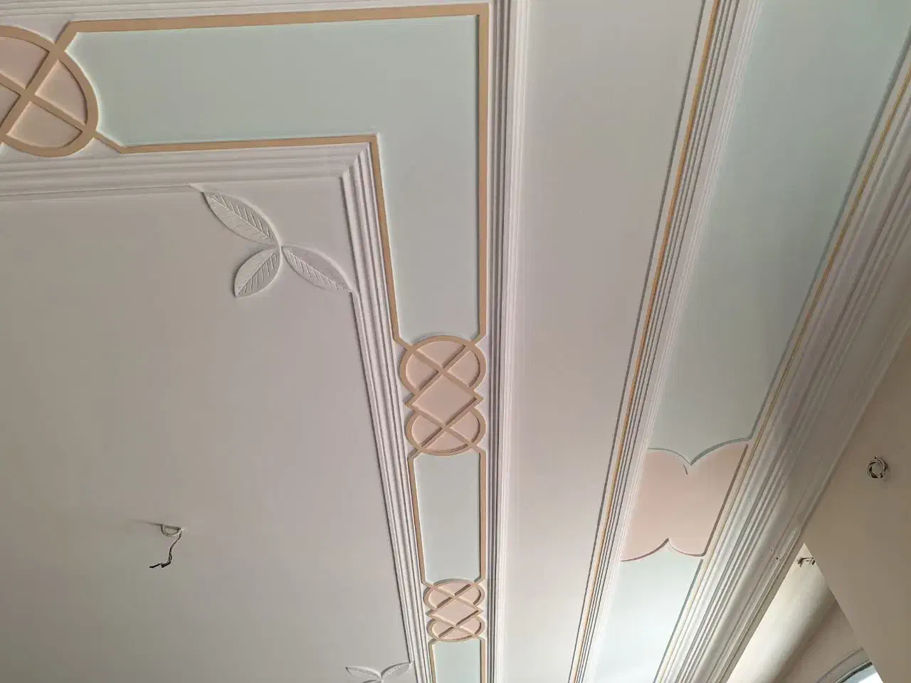 نقاشی وکناف ساختمان در و پنجره با  نازلترین قیمت|خدمات پیشه و مهارت|جهرم, |دیوار