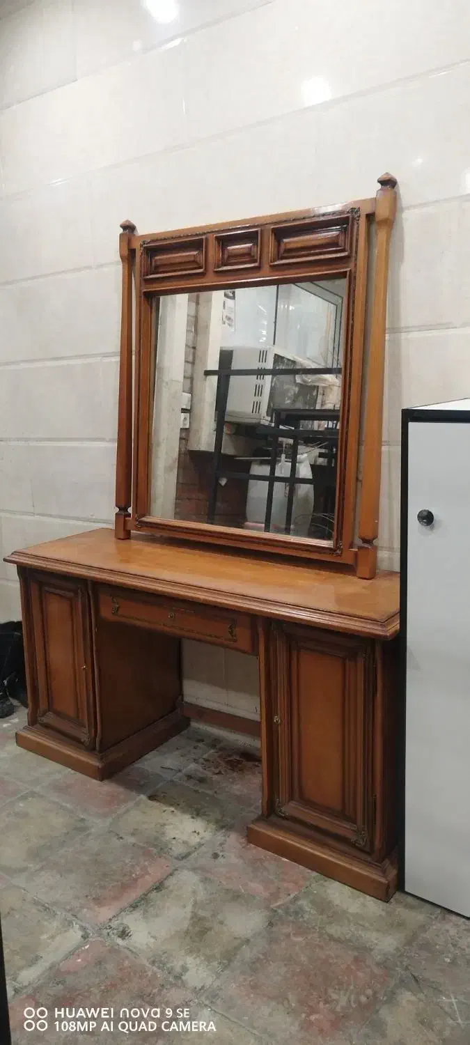 میز آرایش و آینه چوب راش نایاب|بوفه، ویترین، کنسول|گرگان, |دیوار