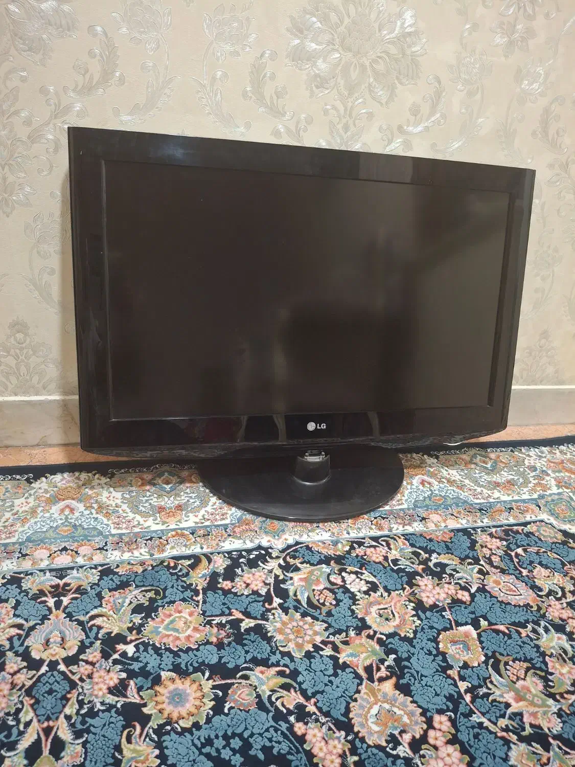 تلویزیون 32 اینج الجی|تلویزیون و پروژکتور|تهران, خلیج فارس|دیوار