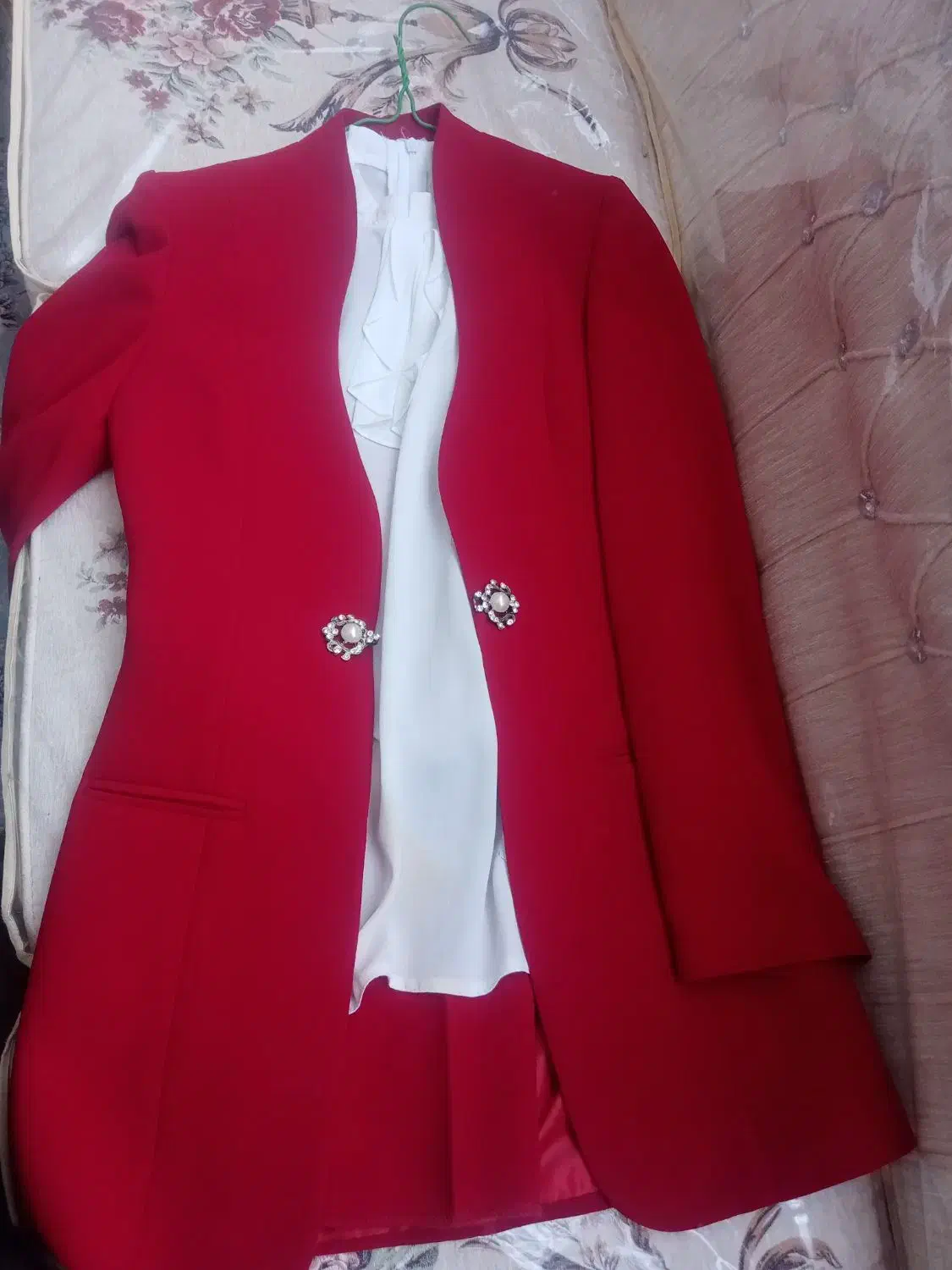 کت وشلوار مجلسی کرپ مازاراتی|لباس|حبیب آباد, |دیوار