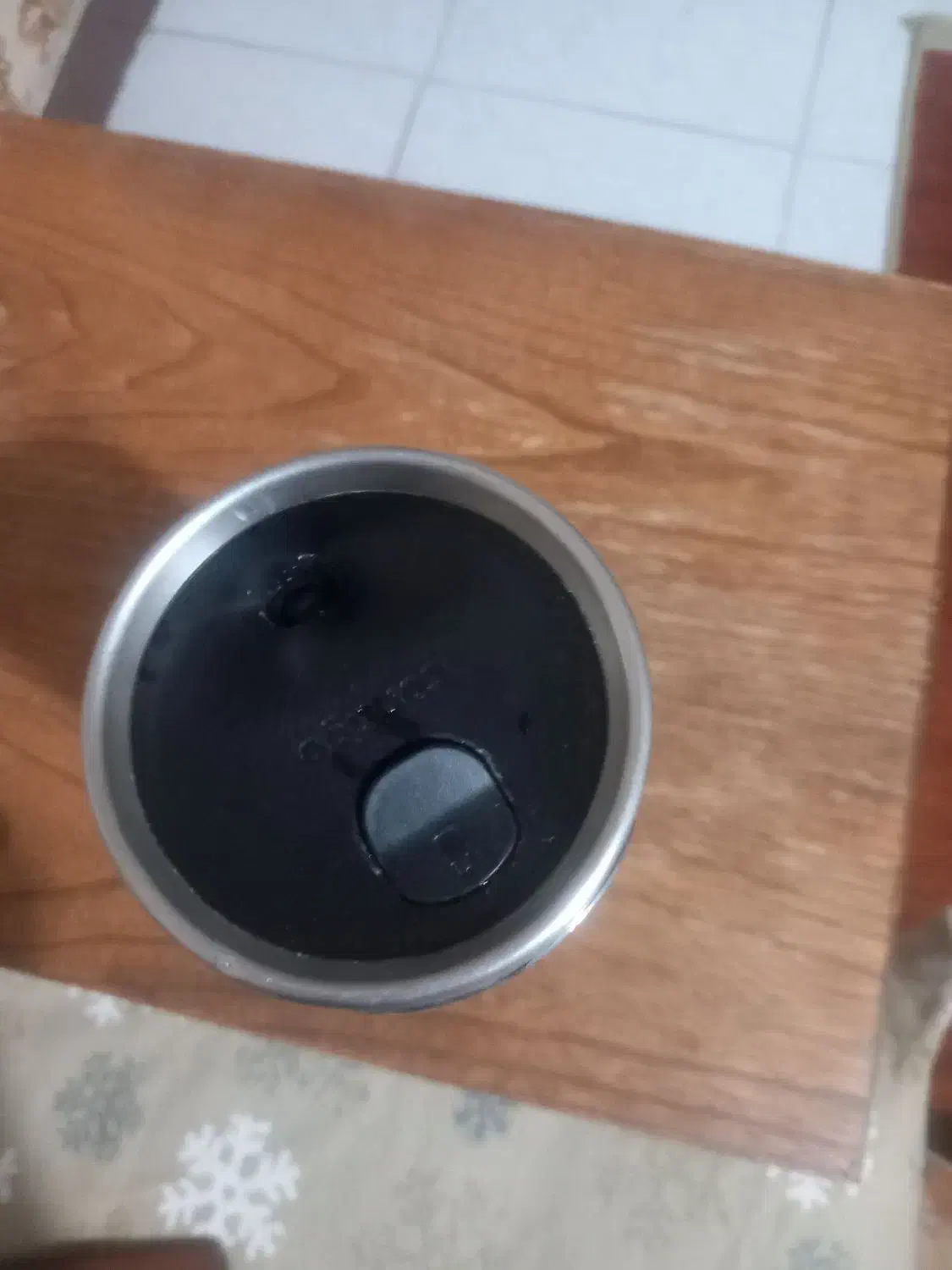 ماگ دکمه ای از برند کانتیگو|ظروف نگهدارنده، پلاستیکی، یک‌بارمصرف|اندیشه, اندیشه فاز ۱|دیوار