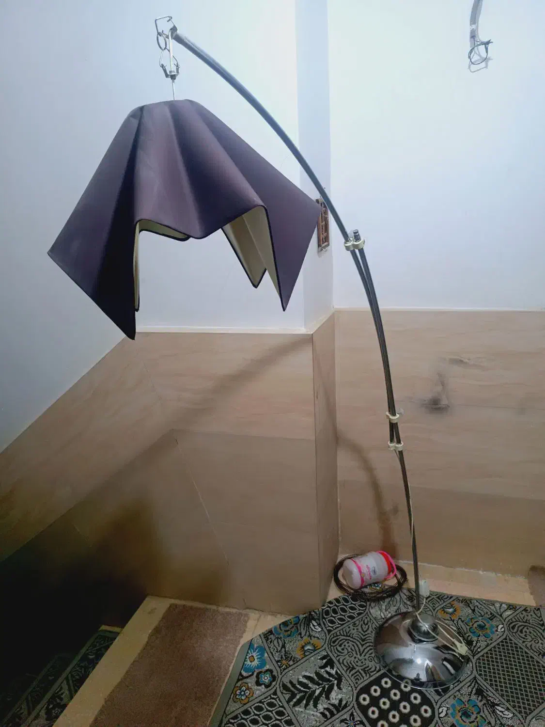 آباژور|چراغ خواب و آباژور|رباط‌کریم, رباط‌کریم|دیوار