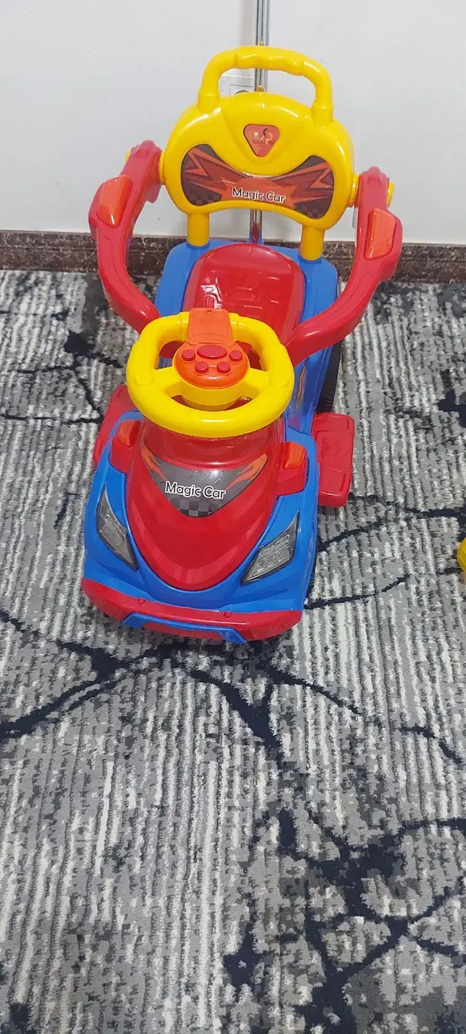 ماشین دسته داره مارک مجیک کار اصلا استفاده نشد|اسباب‌‌بازی|تهران, مسعودیه|دیوار