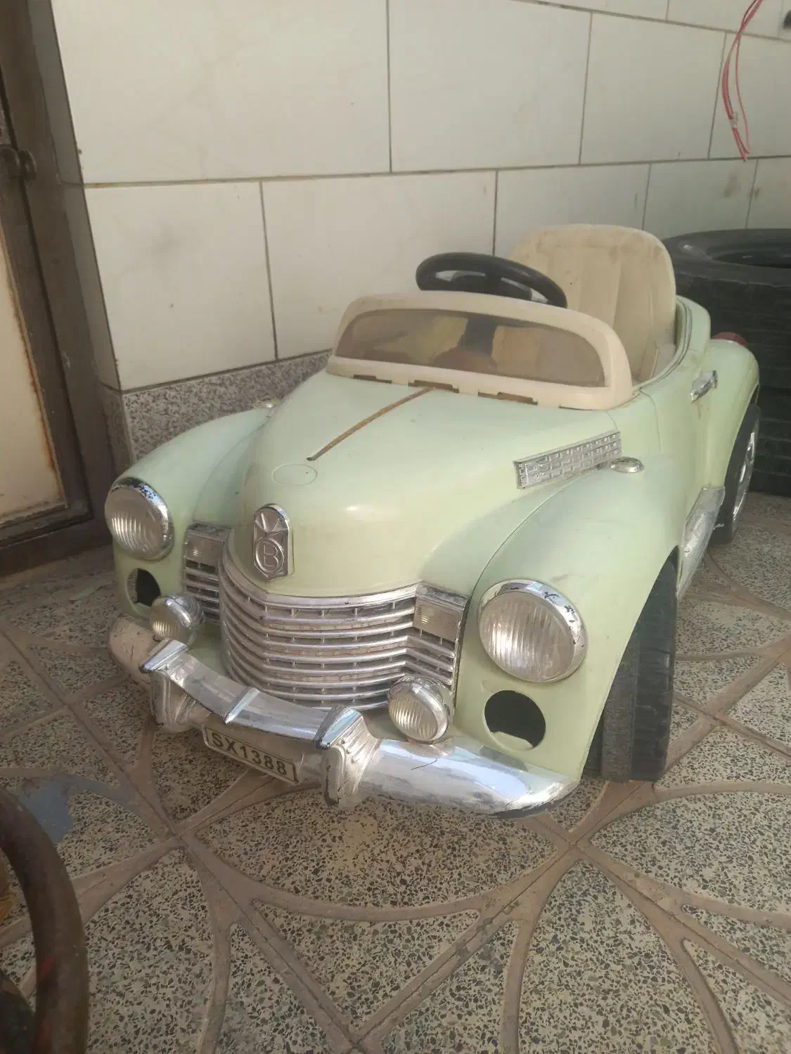 ماشین شارژی|اسباب‌بازی بچه|کرمان, |دیوار