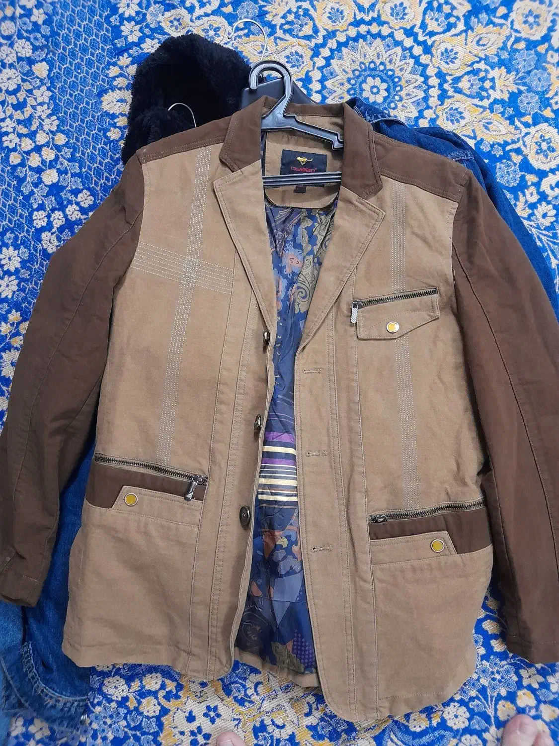 کت یا کاپشن لی ، کت تک مجلسی ، دورس و هودی|لباس|مشهد, مصلی (کارمندان اول)|دیوار