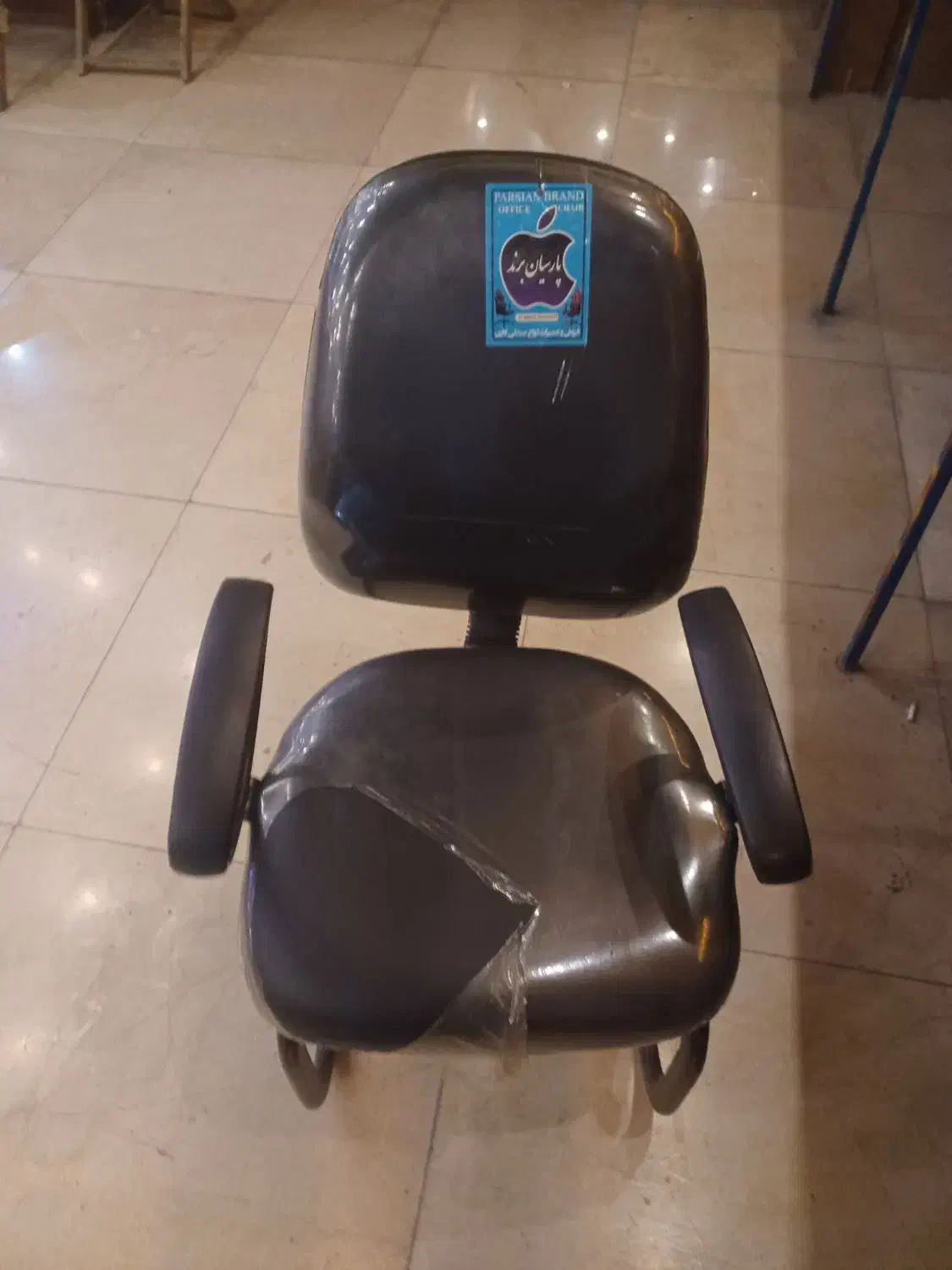 صندلی|صندلی و نیمکت|فردیس, فردیس|دیوار