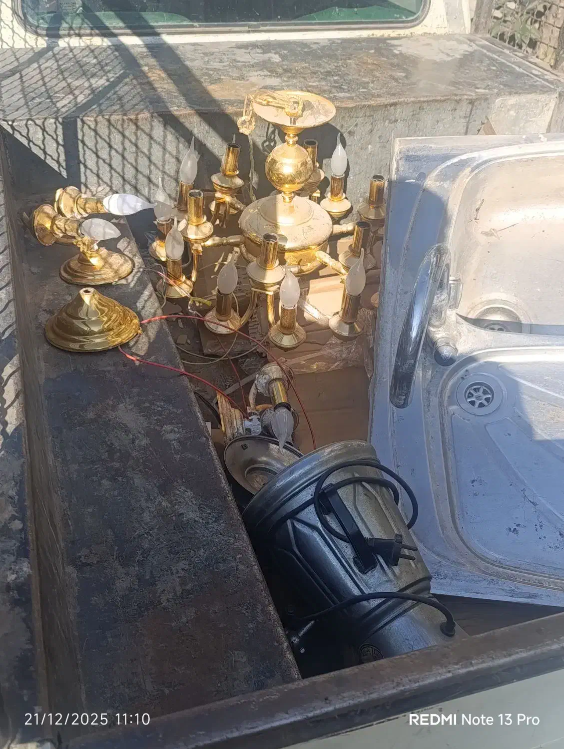 لوستر سالم وخراب|لوستر و چراغ آویز|ساری, |دیوار