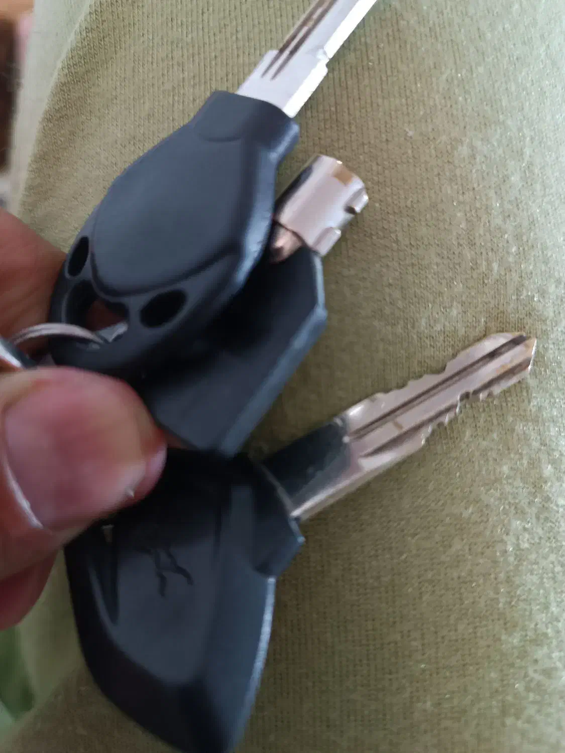 دسته کلید|اشیا|شیراز, ریشمک|دیوار