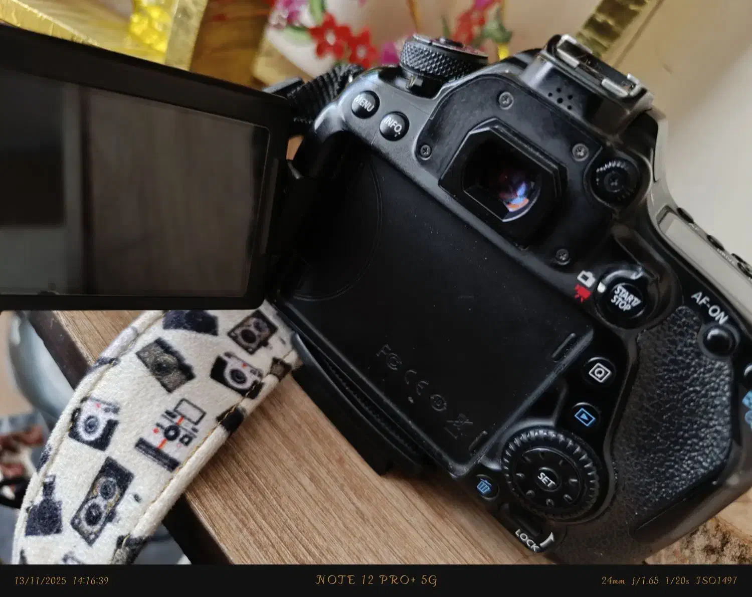 کنون80d|دوربین عکاسی و فیلم‌برداری|مشهد, پایین خیابان|دیوار