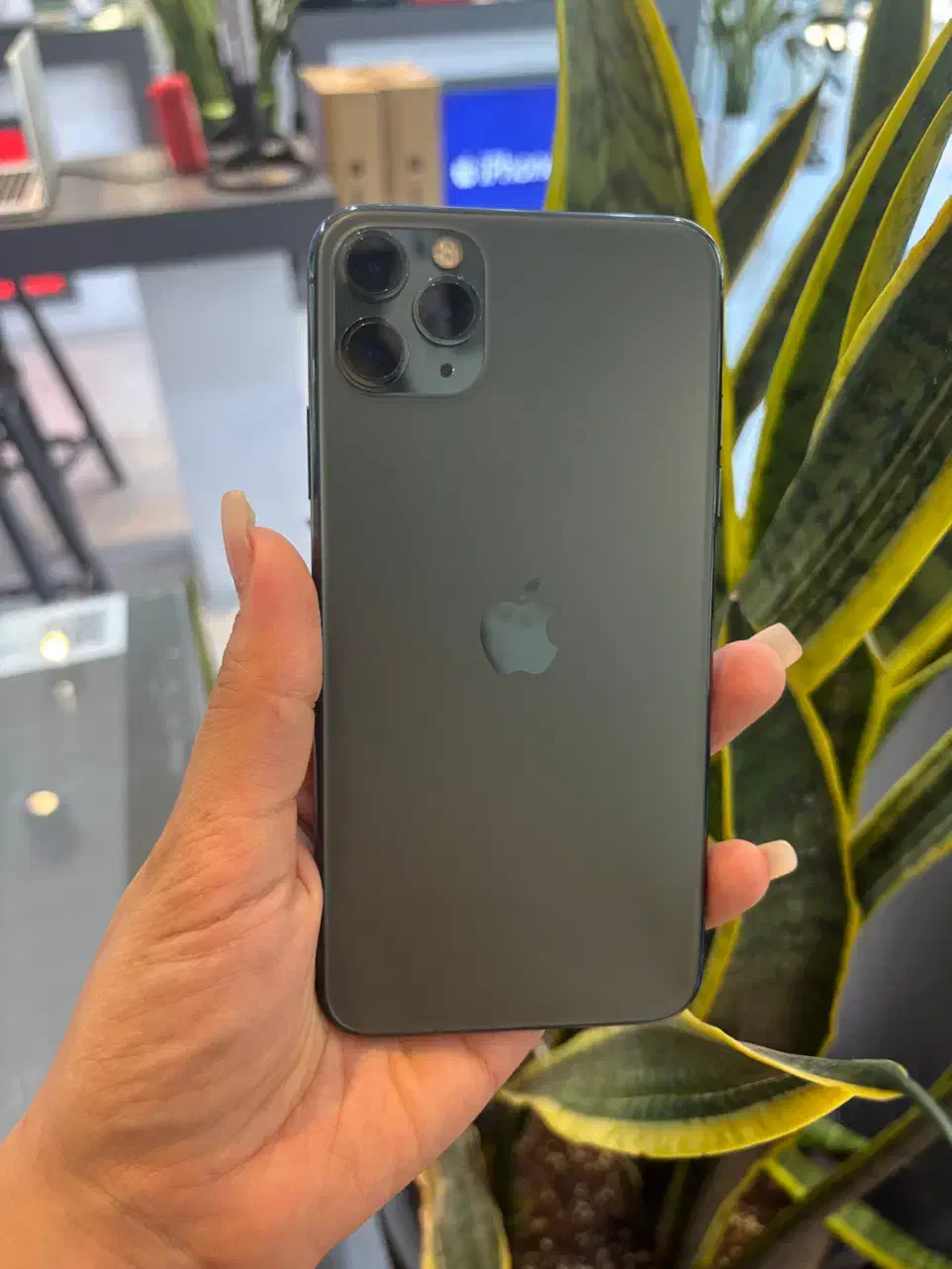 اپل iPhone 11 Pro Max با حافظهٔ ۲۵۶ گیگابایت|موبایل|شیراز, عفیف‌آباد|دیوار