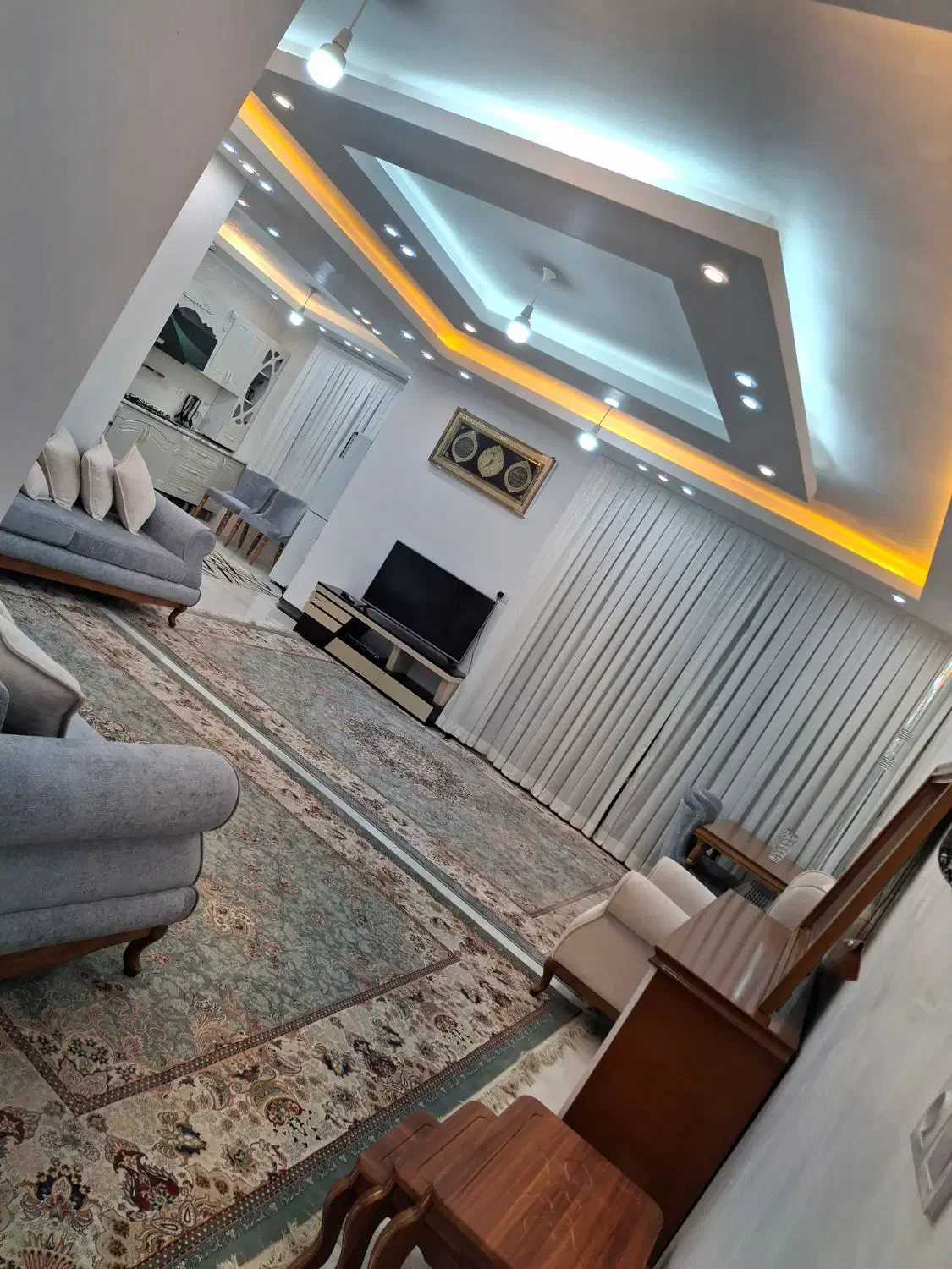 خانه مبله فول امکانات مستقل شیک دلباز|اجارهٔ کوتاهمدت آپارتمان و سوئیت|سیرجان, |دیوار