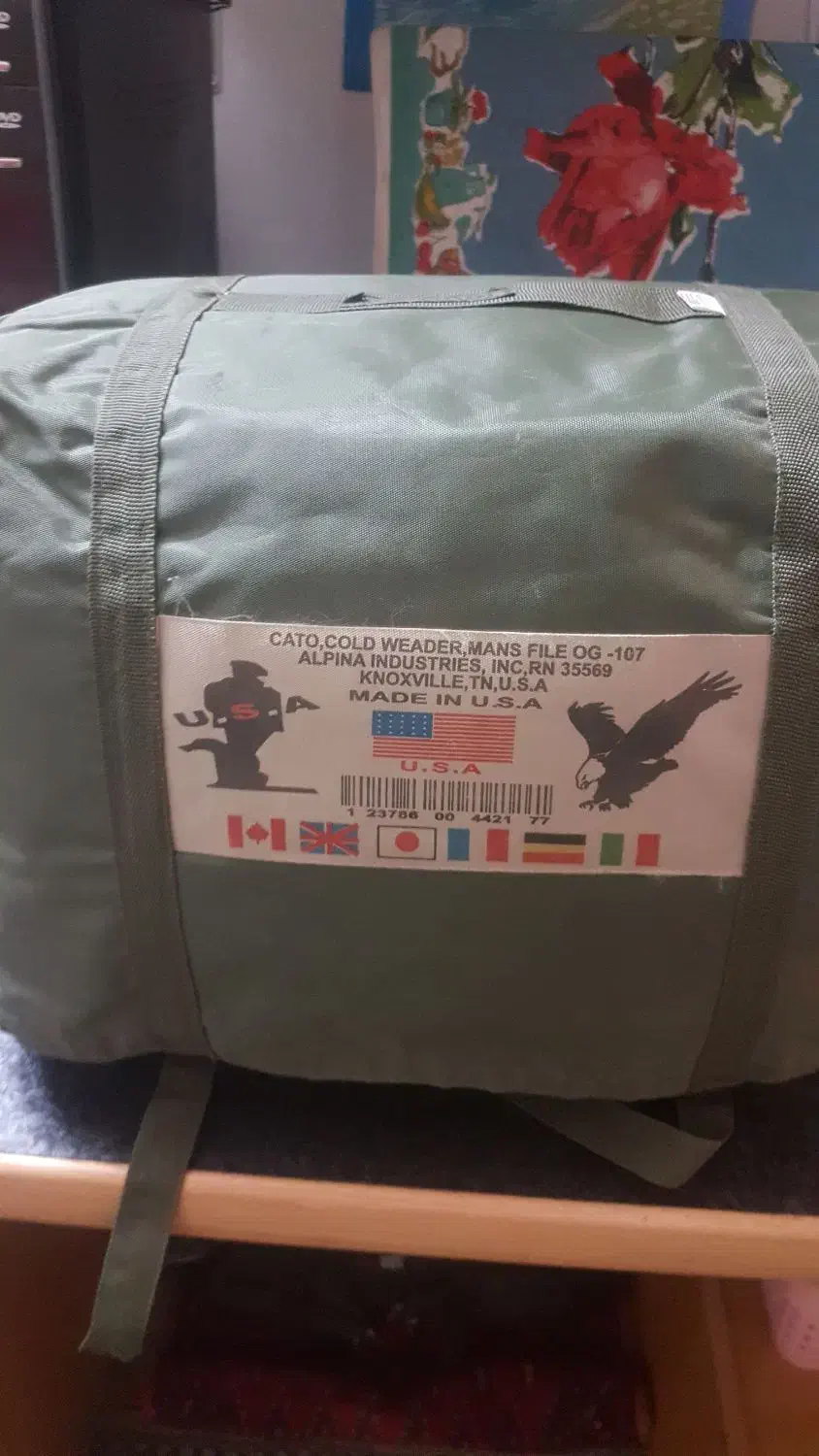 یک  جفت کیسه خواب امریکایی|کوهنوردی و کمپینگ|اصفهان, دانشگاه اصفهان|دیوار