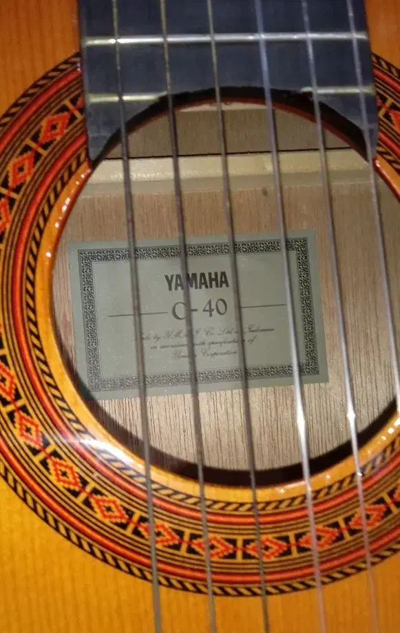 گیتار یاماها c40 اصل|گیتار، بیس، امپلیفایر|بوشهر, |دیوار