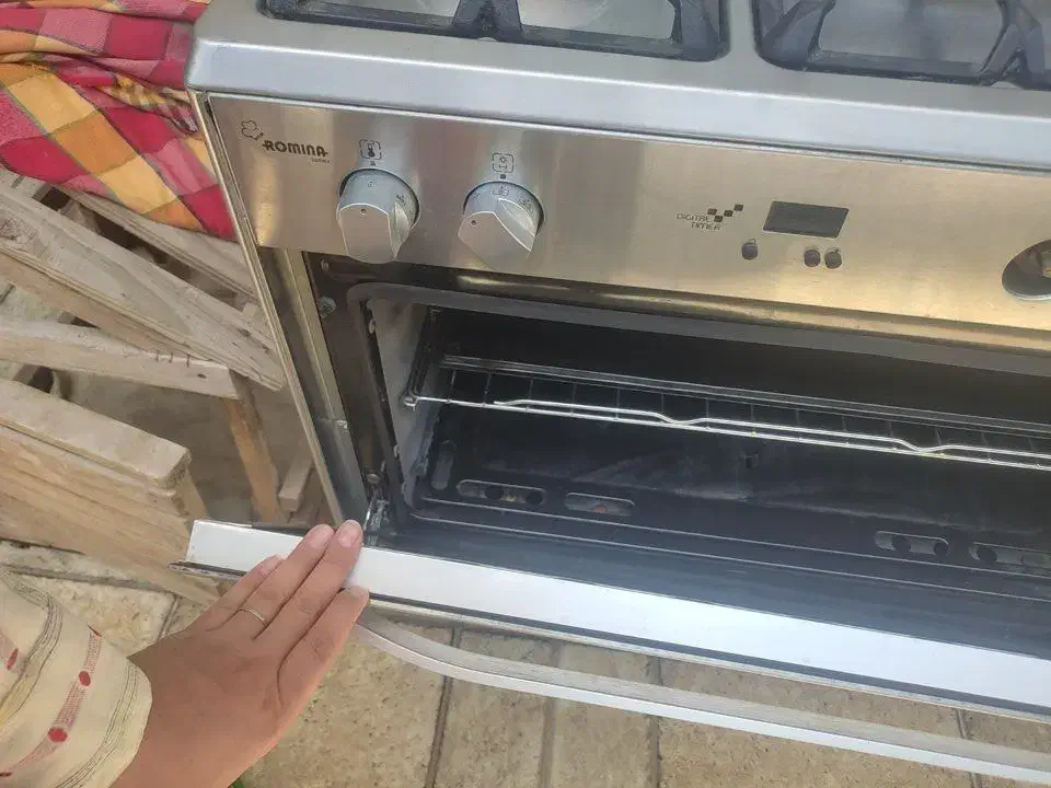 گازتمام استیل فرداراسنوا|اجاق گاز و لوازم برقی پخت‌وپز|ماهان, |دیوار