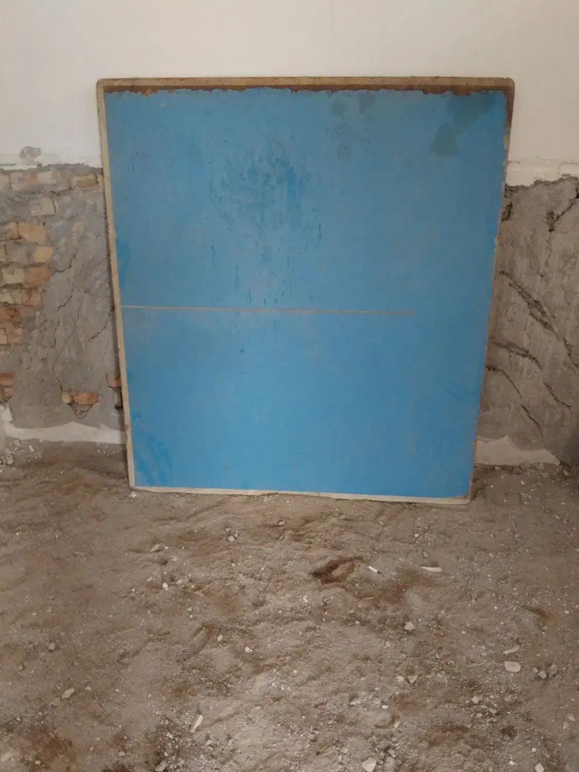 میز تنیس|میز و صندلی غذاخوری|نیشابور, بنیاد شهید|دیوار