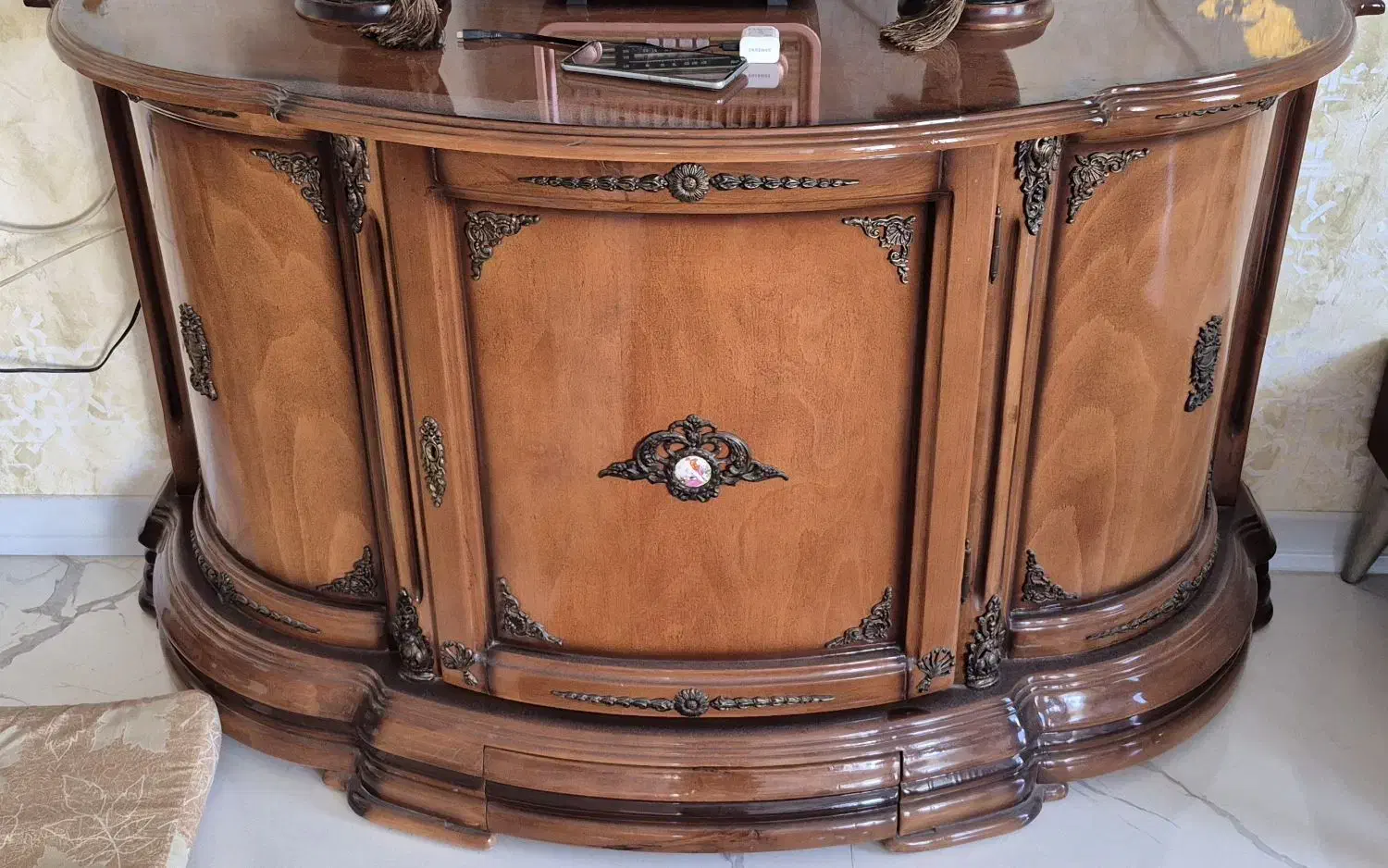 کنسول|بوفه، ویترین، کنسول|کاشان, فین بزرگ|دیوار