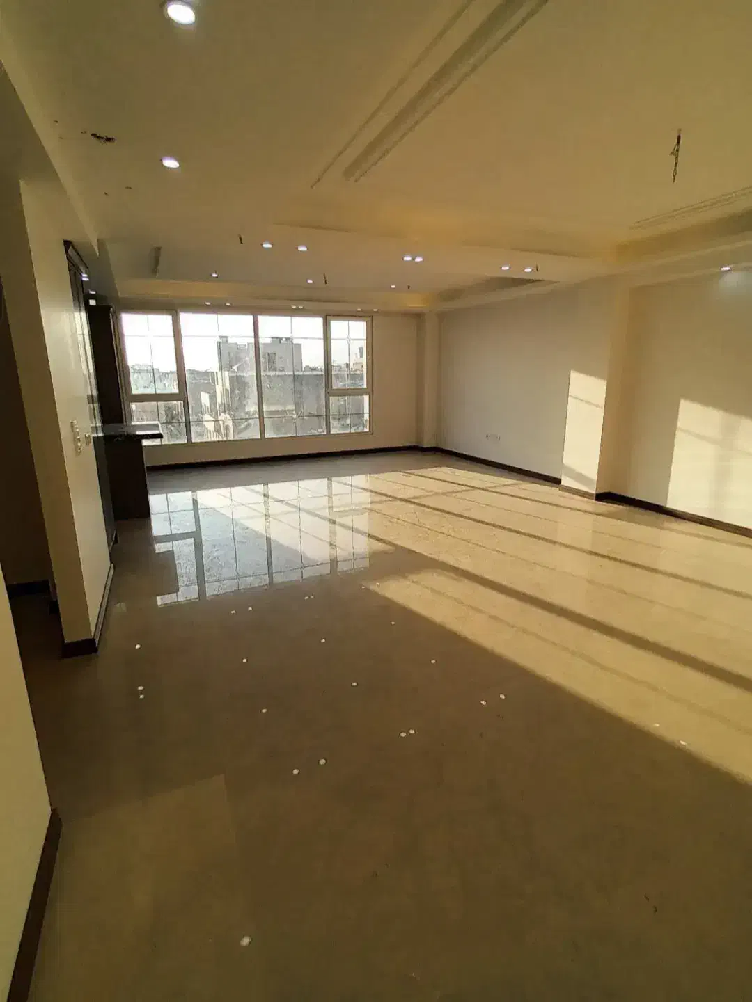 149متر / تکواحدی/۳ خواب /بازسازی/لابی