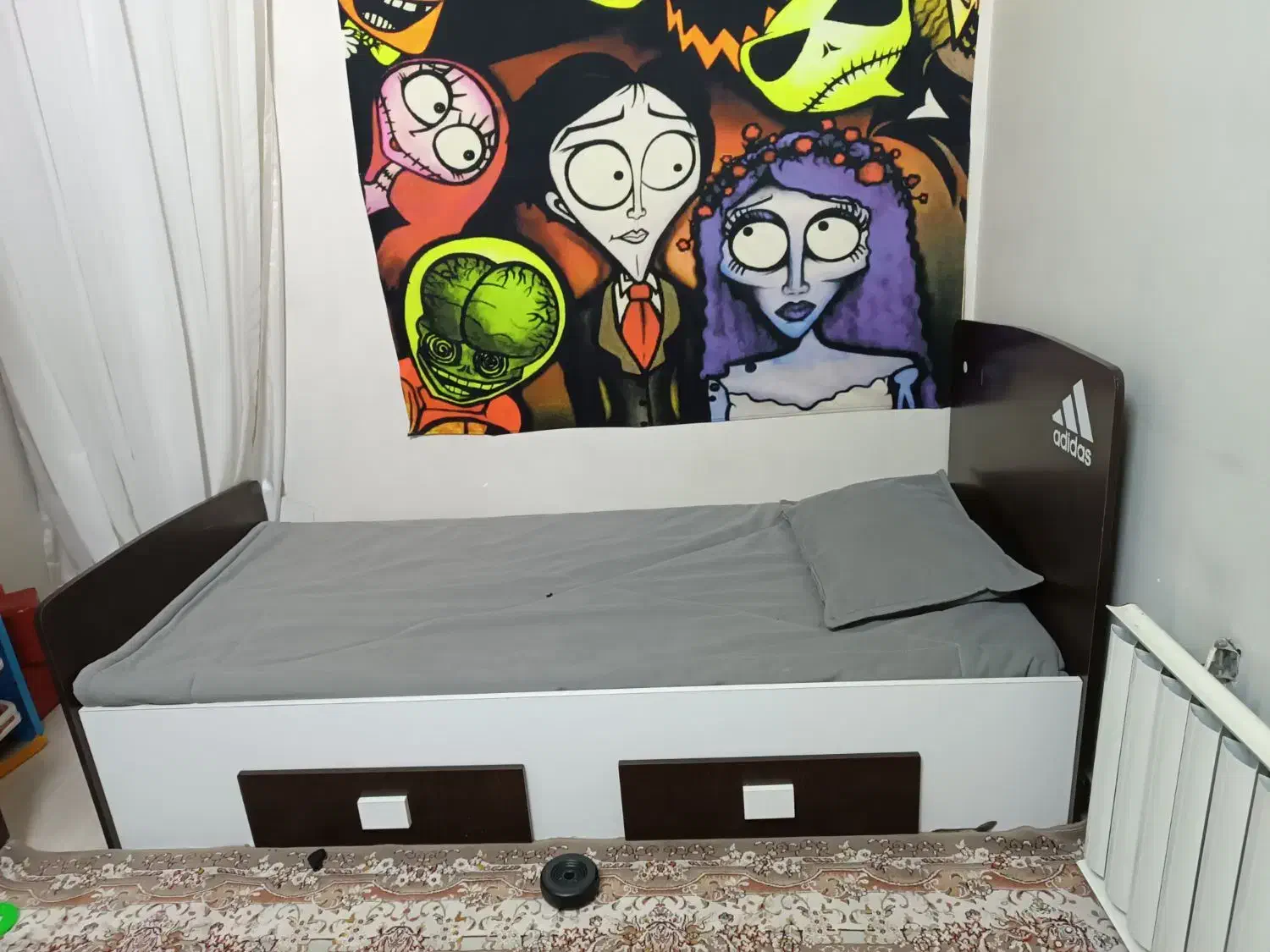 تخت نوجوان|تخت و سرویس خواب|رباط‌کریم, مسکن مهر آبشناسان|دیوار