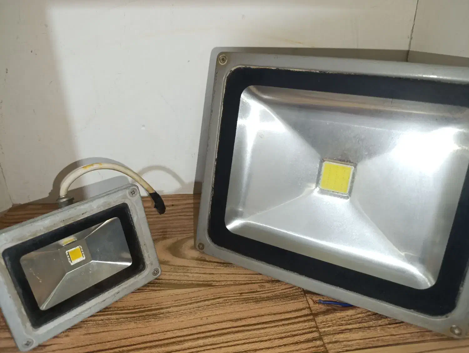 پروژکتور 30وات|لامپ و چراغ|مهاجران, |دیوار