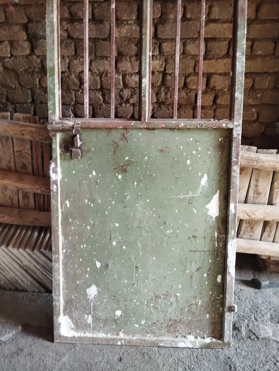 درب آهنی|مصالح و تجهیزات ساختمان|بروجرد, |دیوار