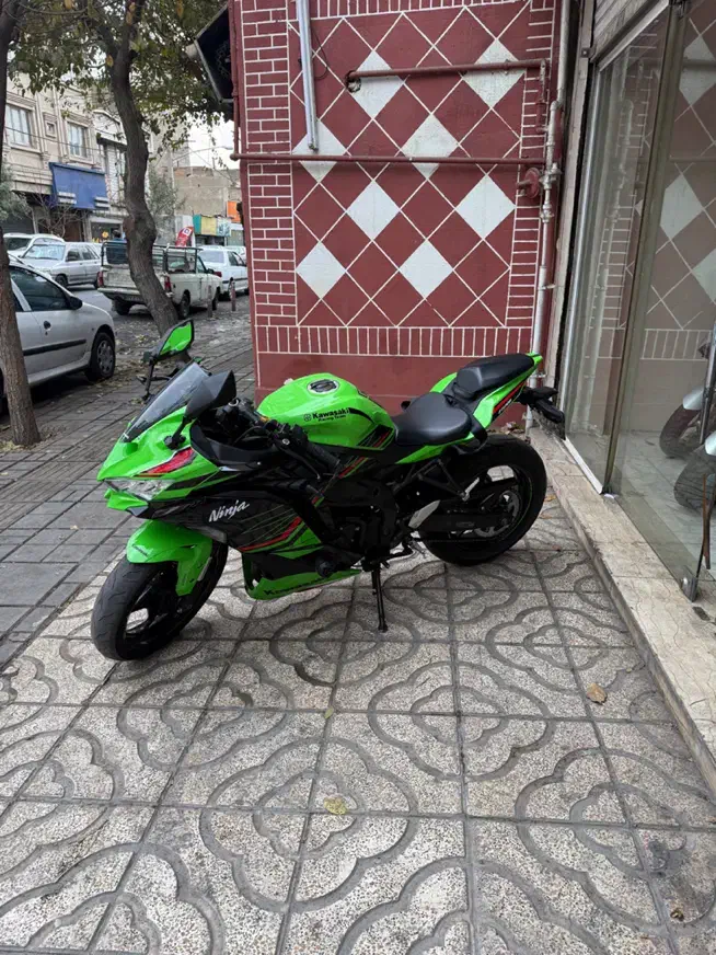 کاوازاکی ۲۵۰ چهارسیلندر|موتورسیکلت|تهران, زهتابی|دیوار