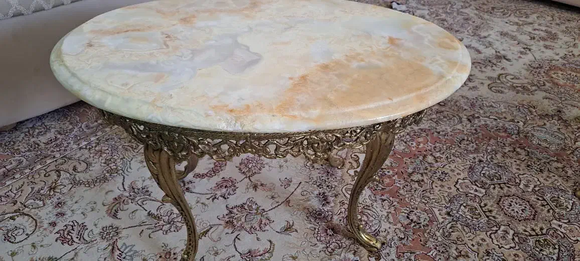 میز برنز با رویه سنگی|مبلمان خانگی و میز عسلی|تبریز, |دیوار